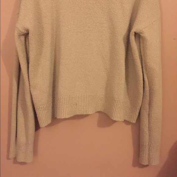 Sweater. - Picture 2 of 2